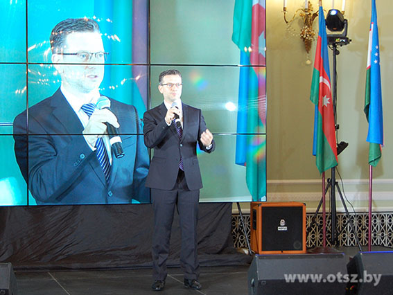 Лидер отрасли 2014